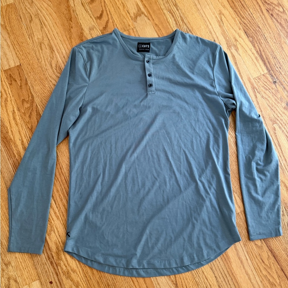 Cuts Slate Long Sleeve Henley